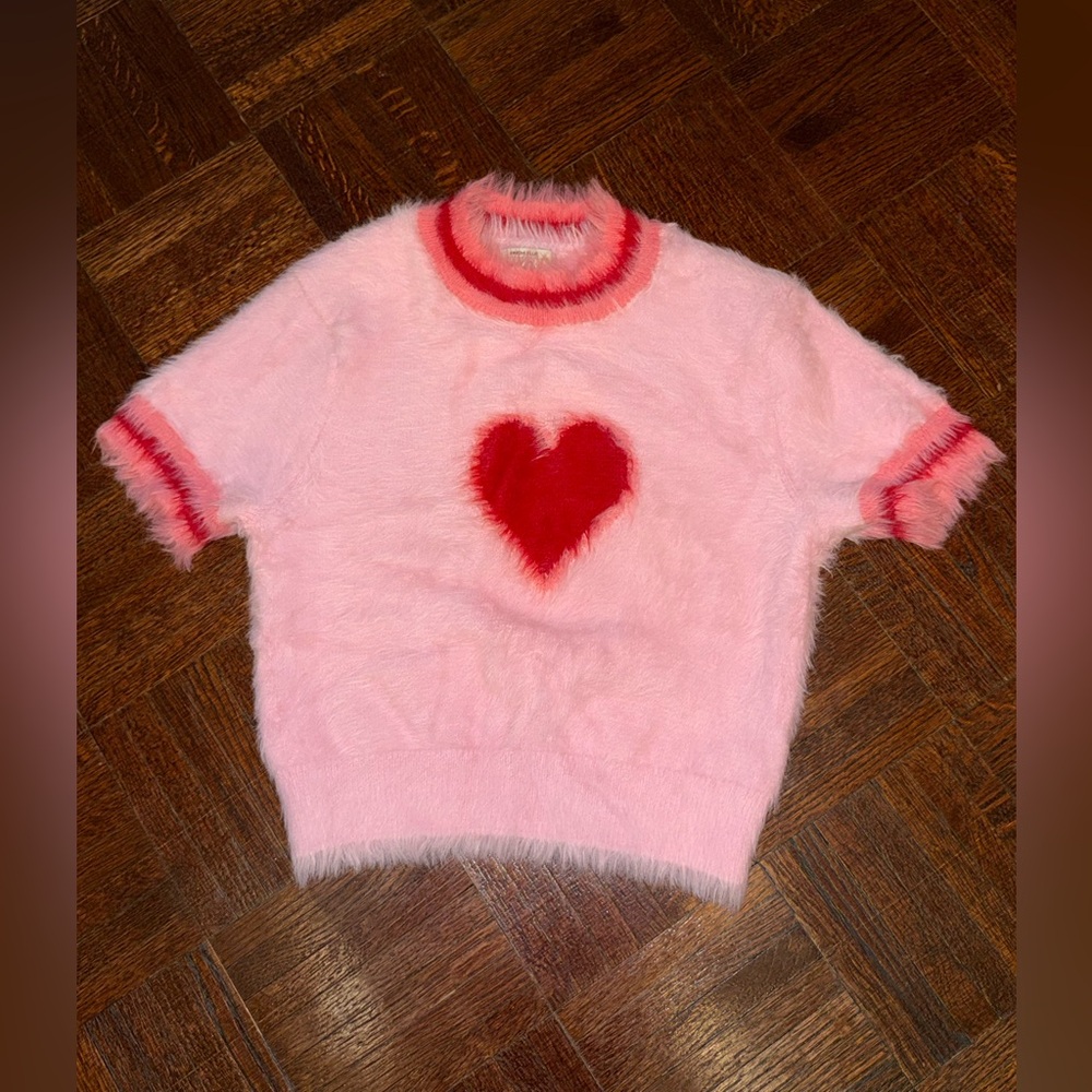 Kimchi Blue Cropped Fuzzy Heart Sweater Sz. S